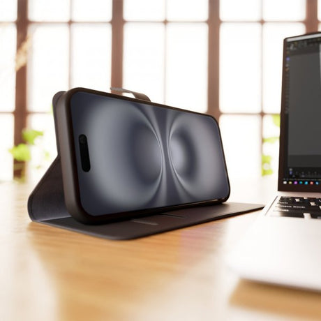 Puro iPhone 16 Fodral Wallet Stand Svart